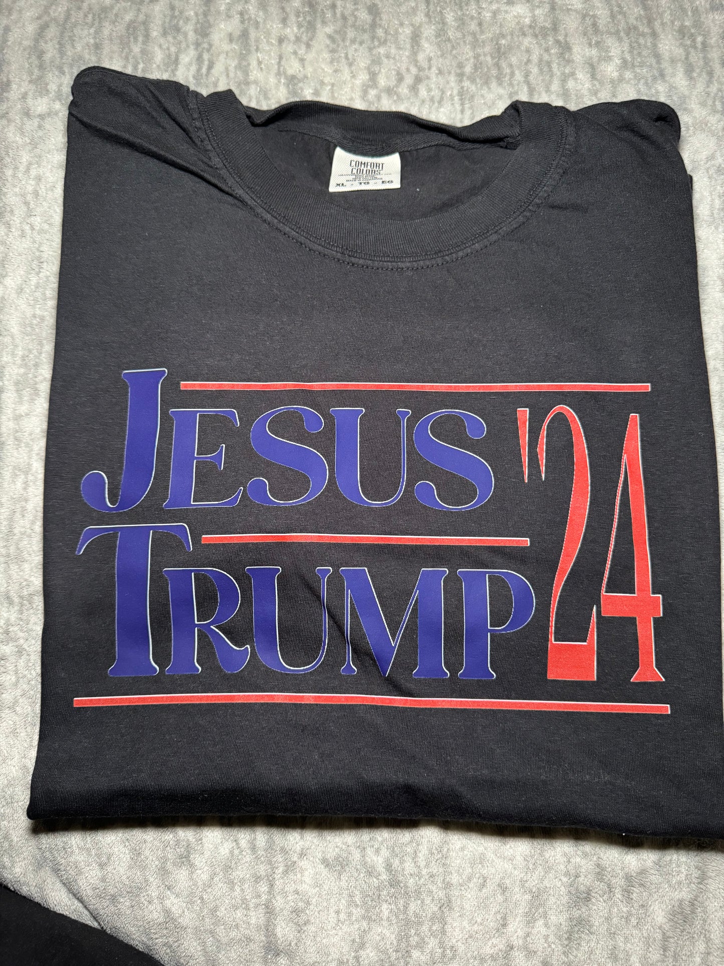 Jesus Trump 24